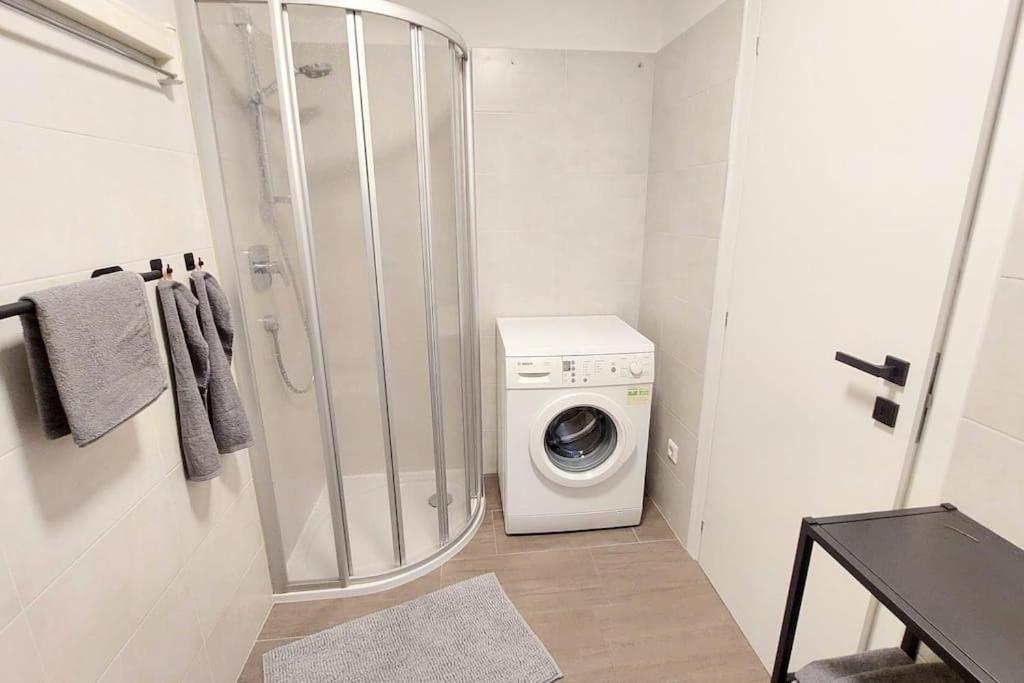 Renovated Flat Close To The Centre Apartment *